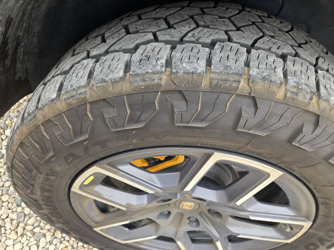 Used 2022 Rivian R1T Adventure AWD/4WD image 17