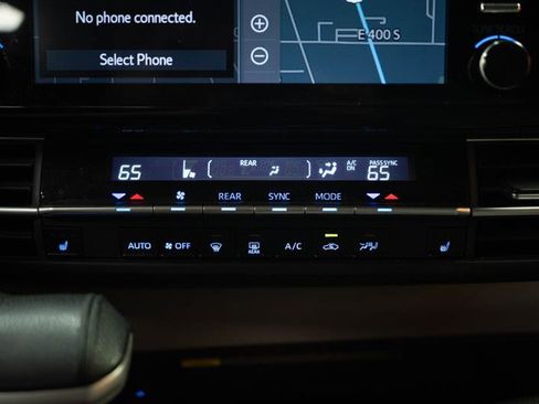 Used 2022 Toyota Sienna XLE w/ XLE Plus Package AWD/4WD image 22