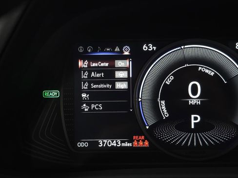 Used 2024 Lexus UX 250h AWD w/ Premium Package image 24