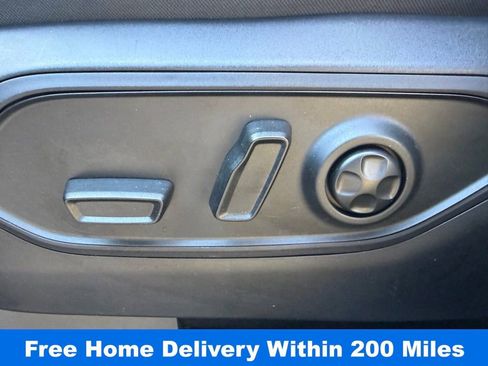 Used 2025 Jeep Grand Cherokee Altitude image 20