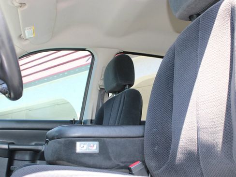 Used 2005 Dodge Ram 1500 Truck SLT w/ Quad Cab Big Horn Value Group RWD image 10