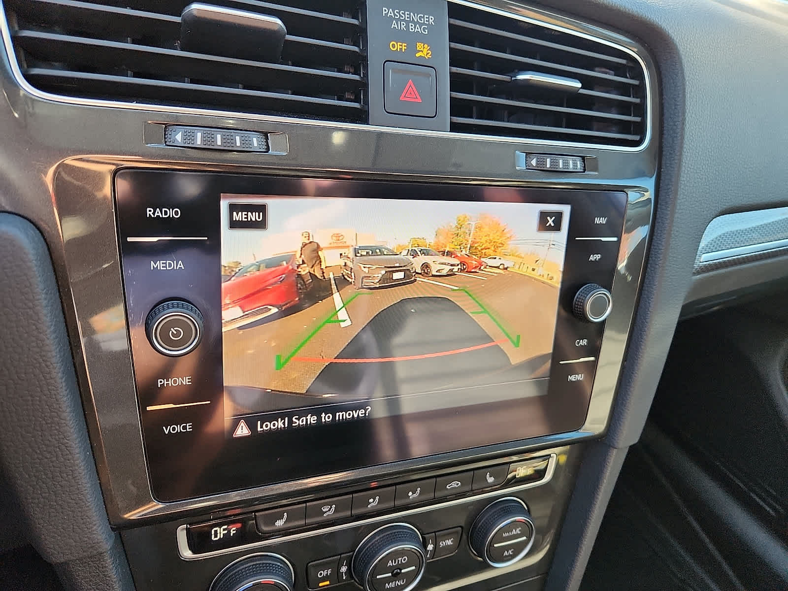 Used 2019 Volkswagen Golf Alltrack SEL AWD/4WD image 20