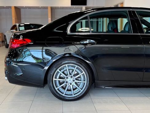Used 2025 Mercedes-Benz C 43 AMG 4MATIC Sedan image 17
