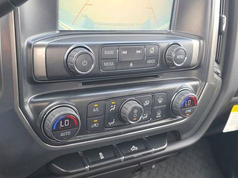 Used 2018 Chevrolet Silverado 1500 LT w/ All Star Edition RWD image 26