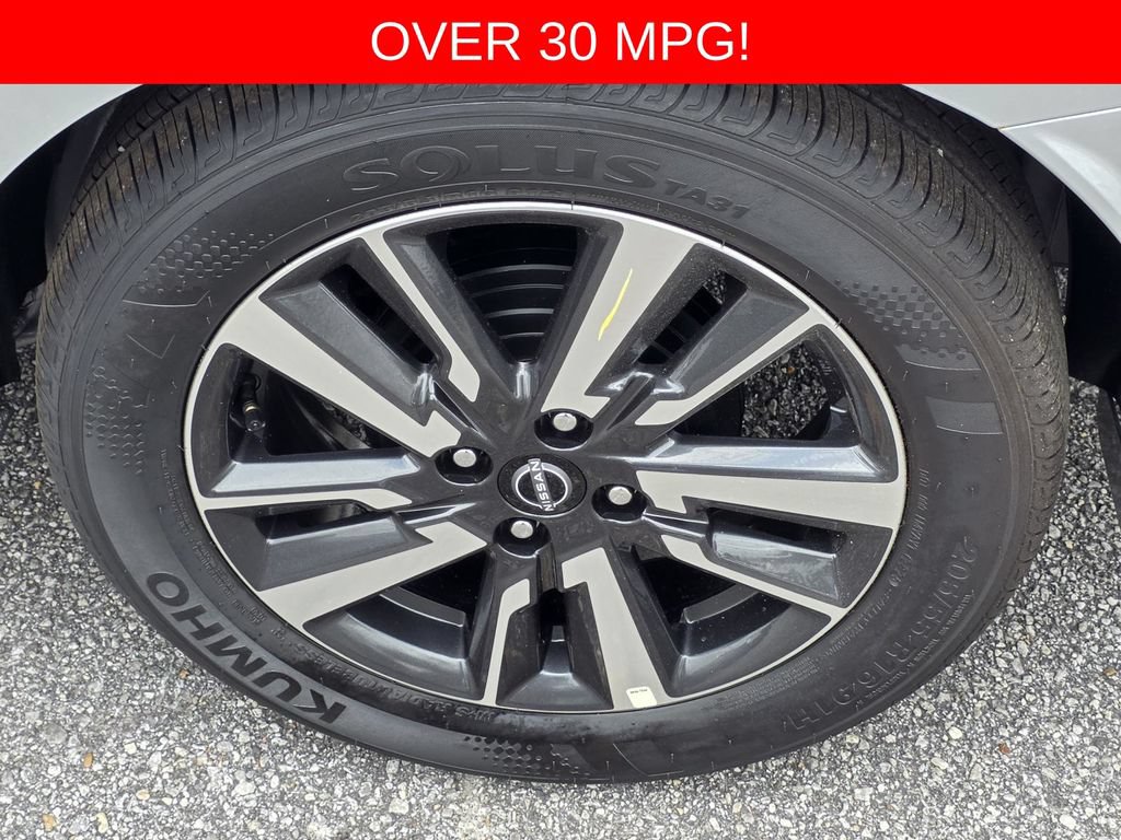 New 2025 Nissan Versa SV w/ Trunk Package FWD image 29