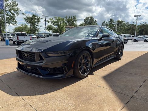 Used 2024 Ford Mustang Dark Horse RWD image 3