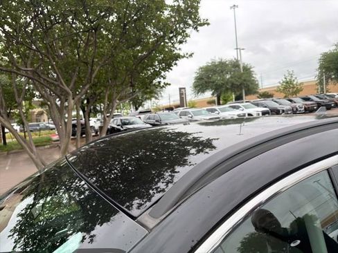 Used 2021 Ford Escape SEL w/ Technology Package image 5