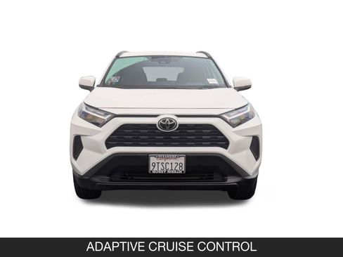 Used 2025 Toyota RAV4 XLE image 4