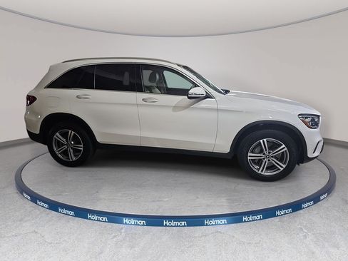 Used 2021 Mercedes-Benz GLC 300 4MATIC image 5
