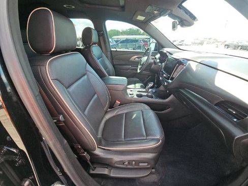 Used 2023 Chevrolet Traverse Premier w/ Redline Edition FWD image 5