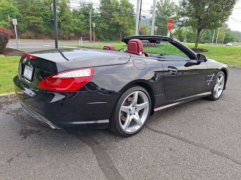 Used 2014 Mercedes-Benz SL 550 image 6