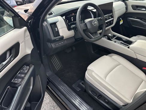New 2026 Nissan Pathfinder SL FWD image 6