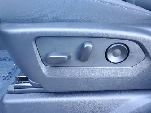 New 2025 Chevrolet Silverado 1500 Custom w/ LPO, Utility Wall Package image 21