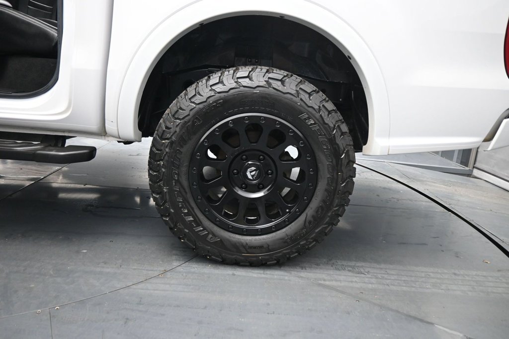 Used 2019 Ford Ranger XLT w/ Black Appearance Package RWD image 17