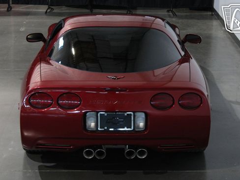 Used 2001 Chevrolet Corvette Coupe w/ Preferred Equipment Group2 image 13