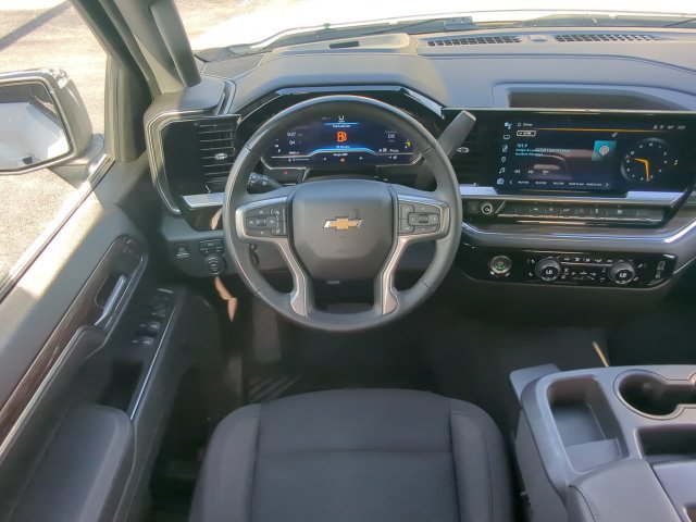 Used 2023 Chevrolet Silverado 1500 LT w/ Protection Package AWD/4WD image 18