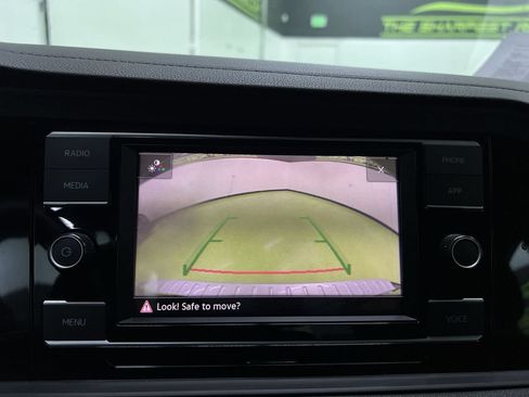 Used 2024 Volkswagen Jetta Sport FWD image 21