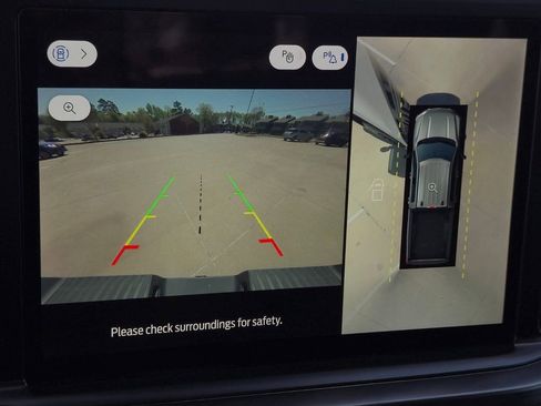 Used 2023 Ford F250 Lariat w/ Black Appearance Package image 27