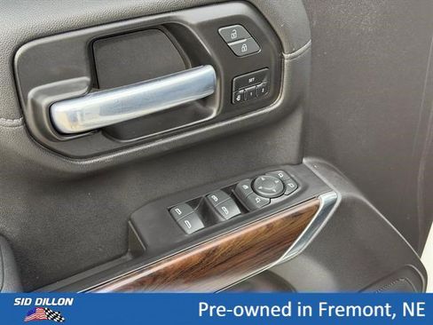 Used 2021 GMC Sierra 1500 SLT w/ SLT Premium Plus Package AWD/4WD image 15