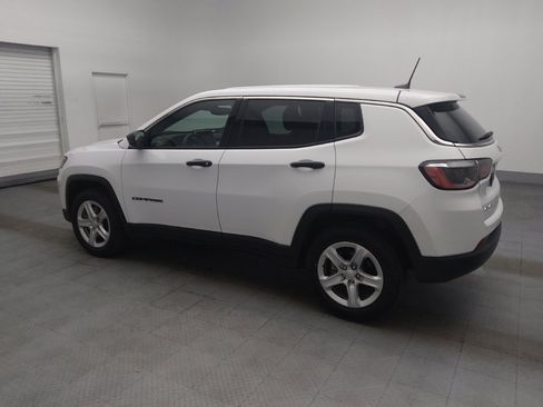 Used 2023 Jeep Compass Sport AWD/4WD image 3