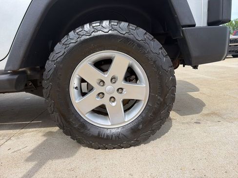 Used 2008 Jeep Wrangler Unlimited Rubicon w/ PWR Convenience Group AWD/4WD image 8