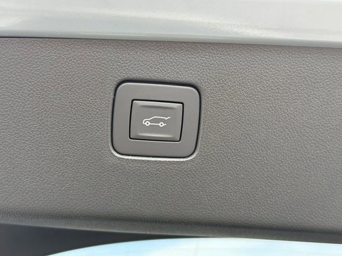 New 2026 Buick Envista Sport Touring w/ Convenience II Package FWD image 21