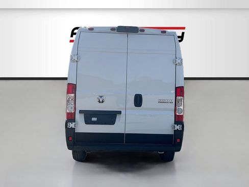 Used 2024 RAM ProMaster 2500 w/ Safety Group FWD image 6