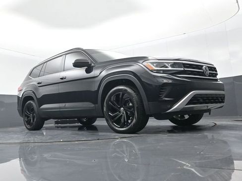 Used 2022 Volkswagen Atlas SE image 17