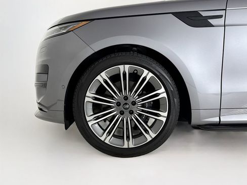Used 2023 Land Rover Range Rover Sport SE Dynamic image 27
