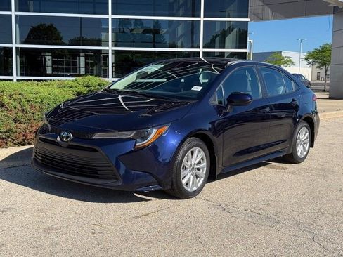 Used 2024 Toyota Corolla LE w/ LE Convenience Package FWD image 7