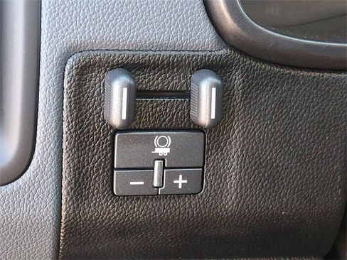 Used 2021 Chevrolet Colorado Z71 image 25