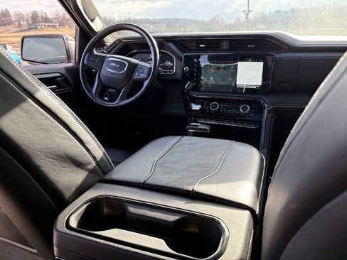 Used 2023 GMC Sierra 1500 AT4X image 28