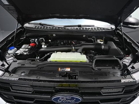 New 2025 Ford Expedition Max Platinum w/ Driver's Package image 13