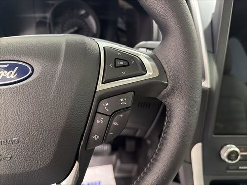 Used 2023 Ford Edge SEL w/ Convenience Package AWD/4WD image 18