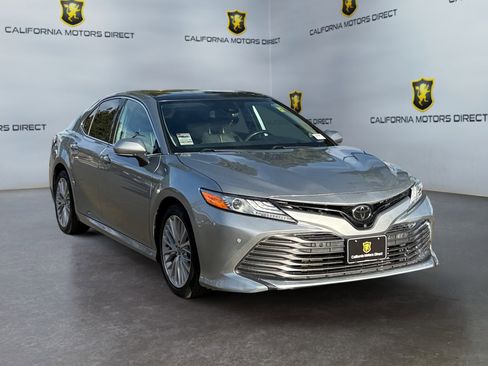 Used 2020 Toyota Camry XLE w/ Driver Assist Package FWD image 7