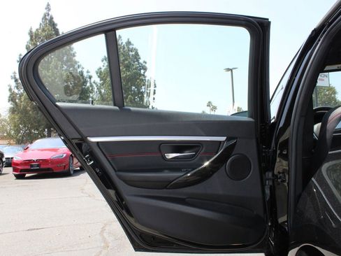 Used 2017 BMW 330i Sedan RWD image 11