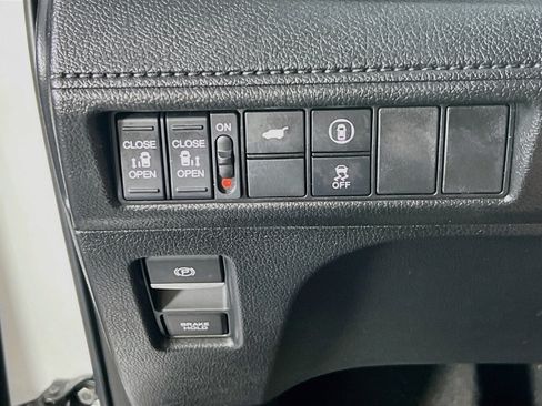 Used 2023 Honda Odyssey EX-L image 10