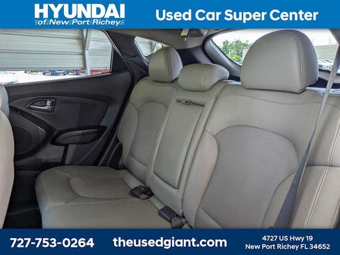 Used 2015 Hyundai Tucson SE FWD image 14