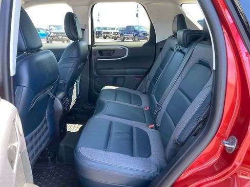 Used 2022 Ford Bronco Sport Outer Banks w/ Tech Package AWD/4WD image 8