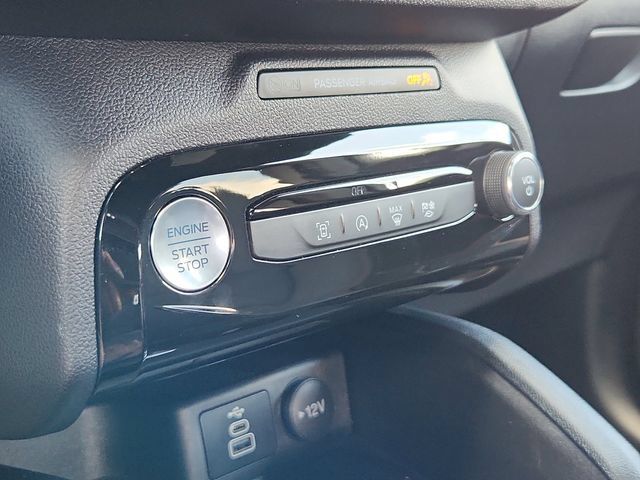 Used 2024 Ford Escape ST-Line w/ Tech Pack #1 AWD/4WD image 29