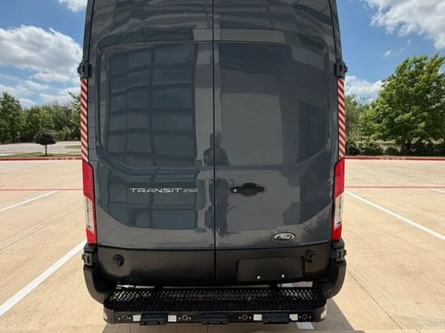 Used 2020 Ford Transit 250 148 High Roof Extended RWD image 4