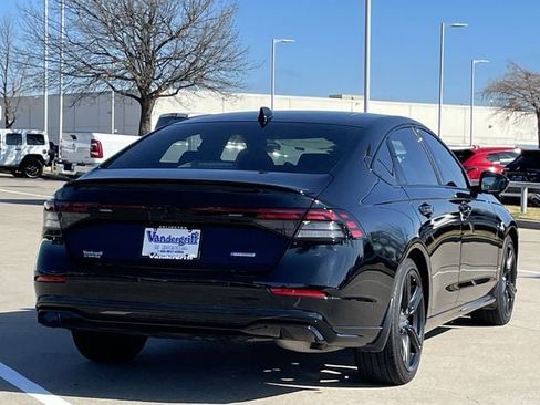 Used 2025 Honda Accord Sport image 4