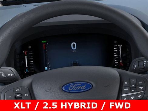 New 2025 Ford Maverick XLT image 39
