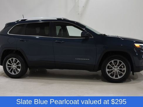 Used 2021 Jeep Cherokee Latitude Plus image 3