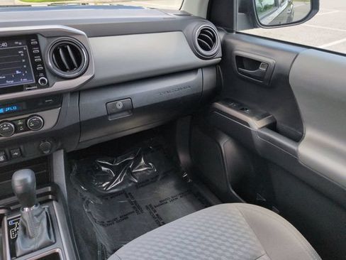 Certified 2022 Toyota Tacoma SR5 w/ Technology Package RWD image 17