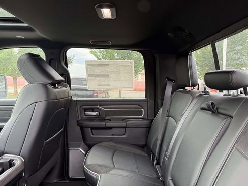 New 2026 RAM 2500 Laramie AWD/4WD image 16