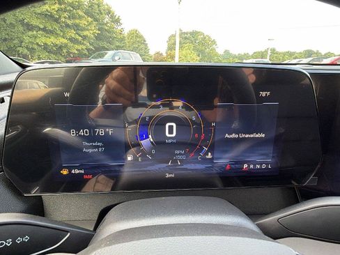 New 2027 Chevrolet Traverse LT w/ Midnight/Sport Edition FWD image 24