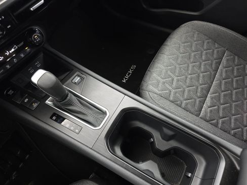 Used 2026 Nissan Kicks SV FWD image 22