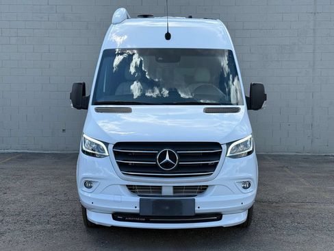 Used 2022 Mercedes-Benz Sprinter 3500 w/ Parking Package image 15