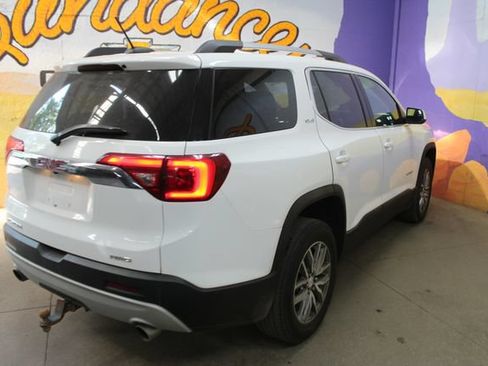Used 2018 GMC Acadia SLE AWD/4WD image 8